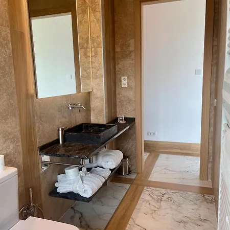 Chicos De Y Restaurante *